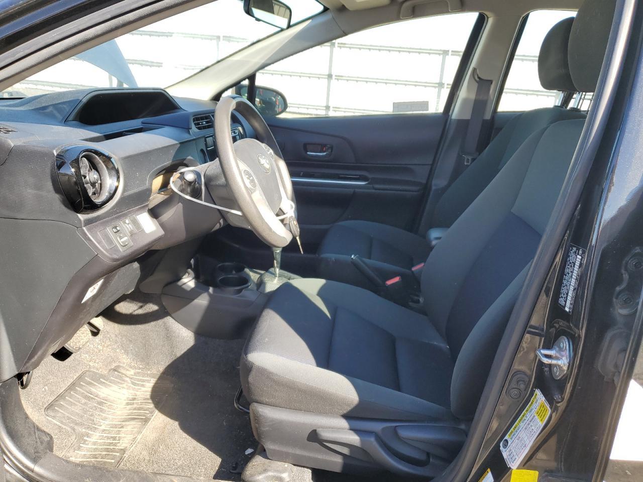 2016 TOYOTA PRIUS C - Image 7