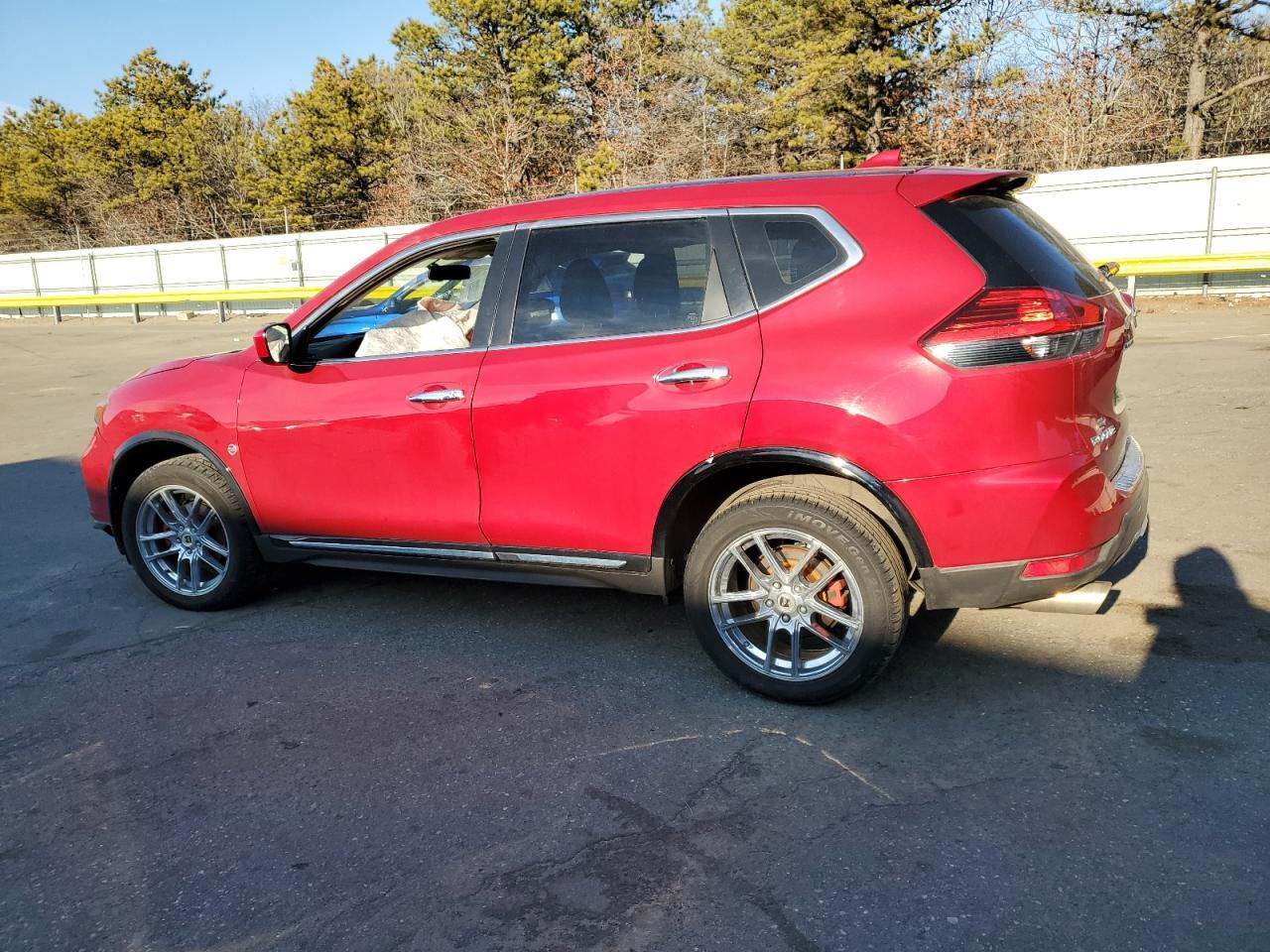 2017 NISSAN ROGUE S - Фото 2