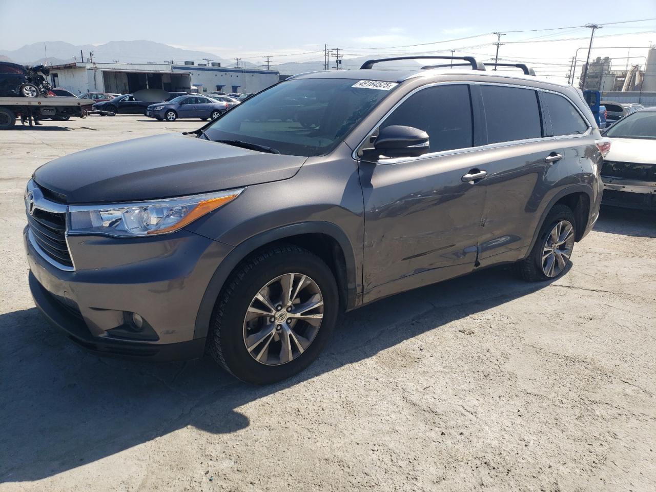 2015 TOYOTA HIGHLANDER