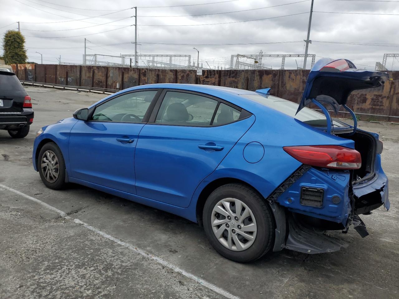 2017 HYUNDAI ELANTRA SE - Фото 2