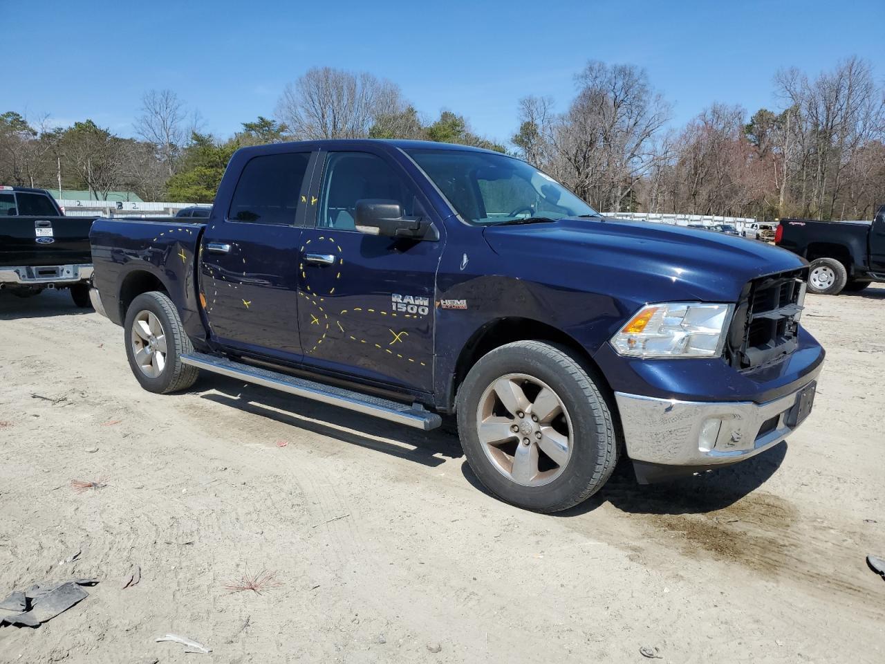 2015 RAM 1500 SLT - Фото 4