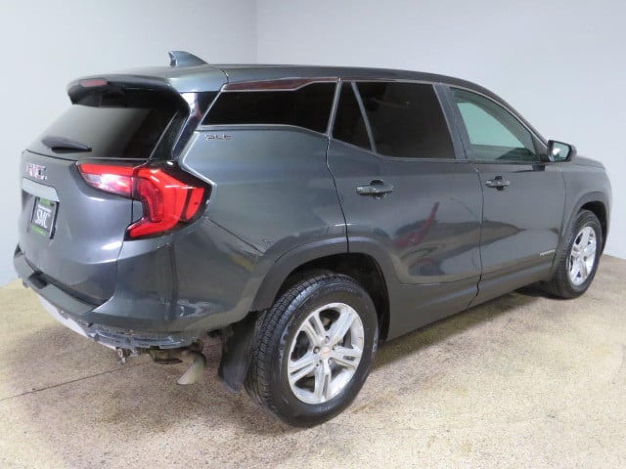 2021 GMC TERRAIN SL - Image 3