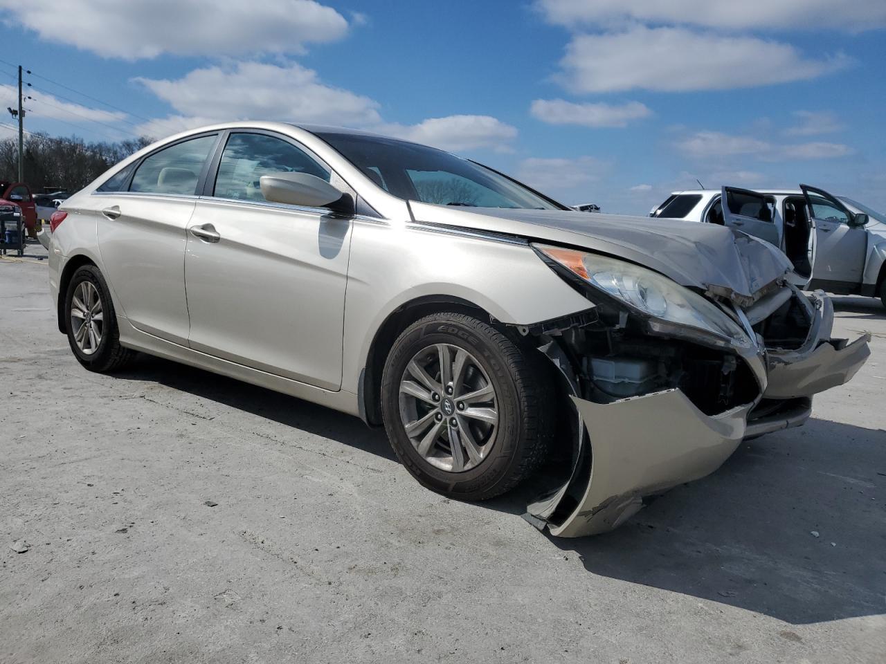 2011 HYUNDAI SONATA GLS - Image 4