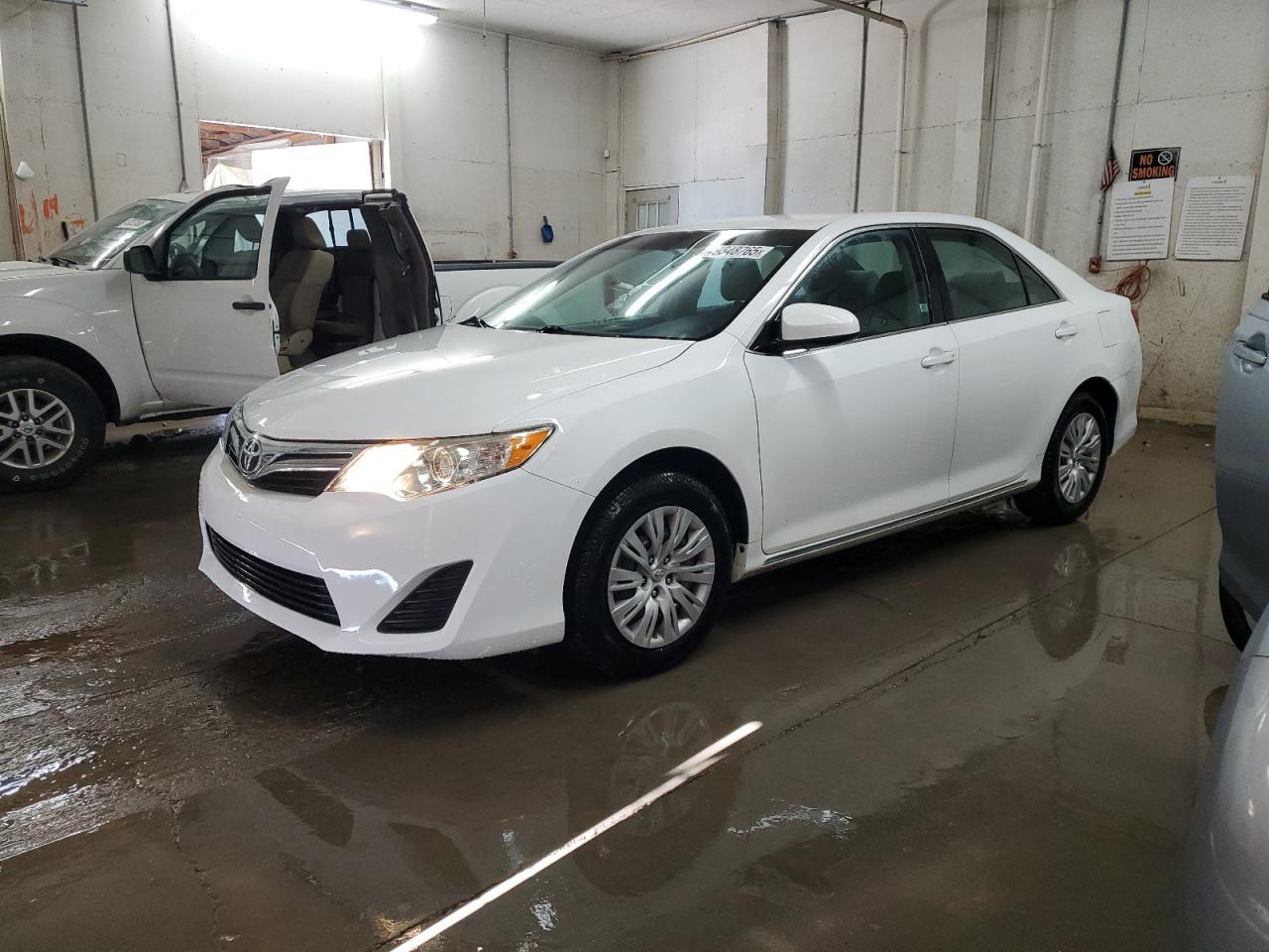 2014 TOYOTA CAMRY L