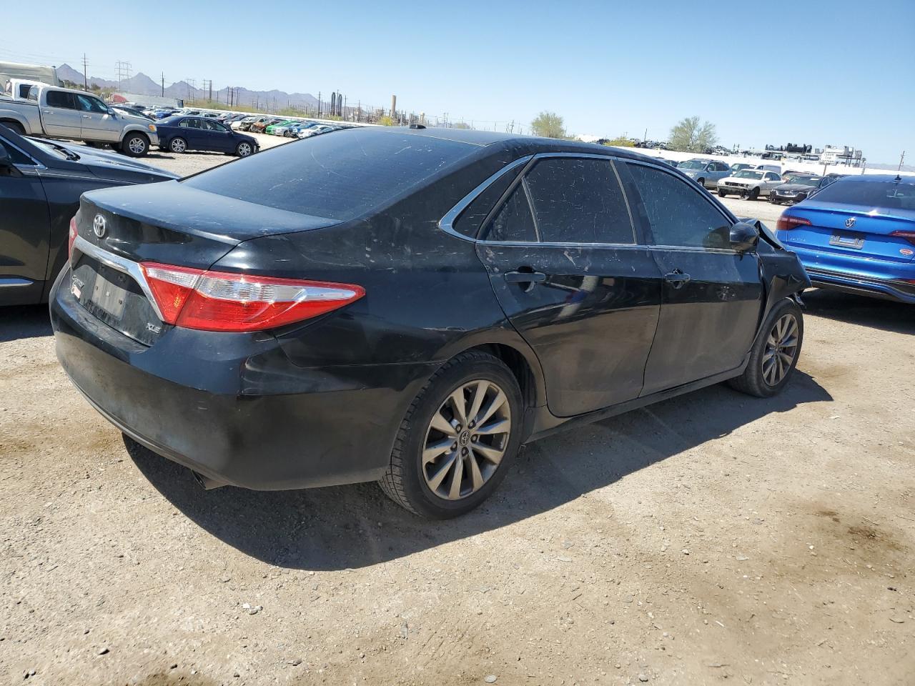 2015 TOYOTA CAMRY LE - Фото 3