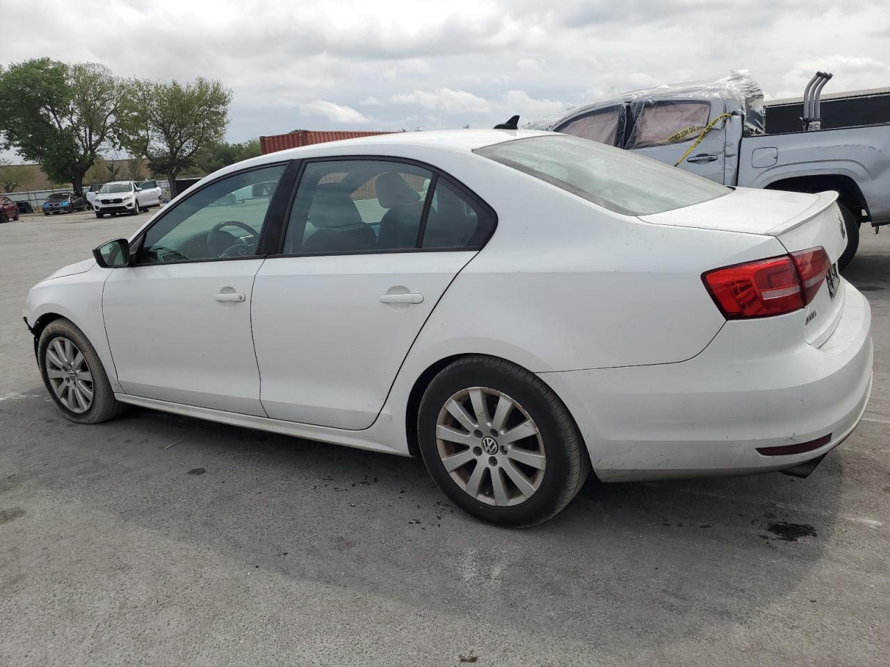2016 VOLKSWAGEN JETTA SPOR - Image 2