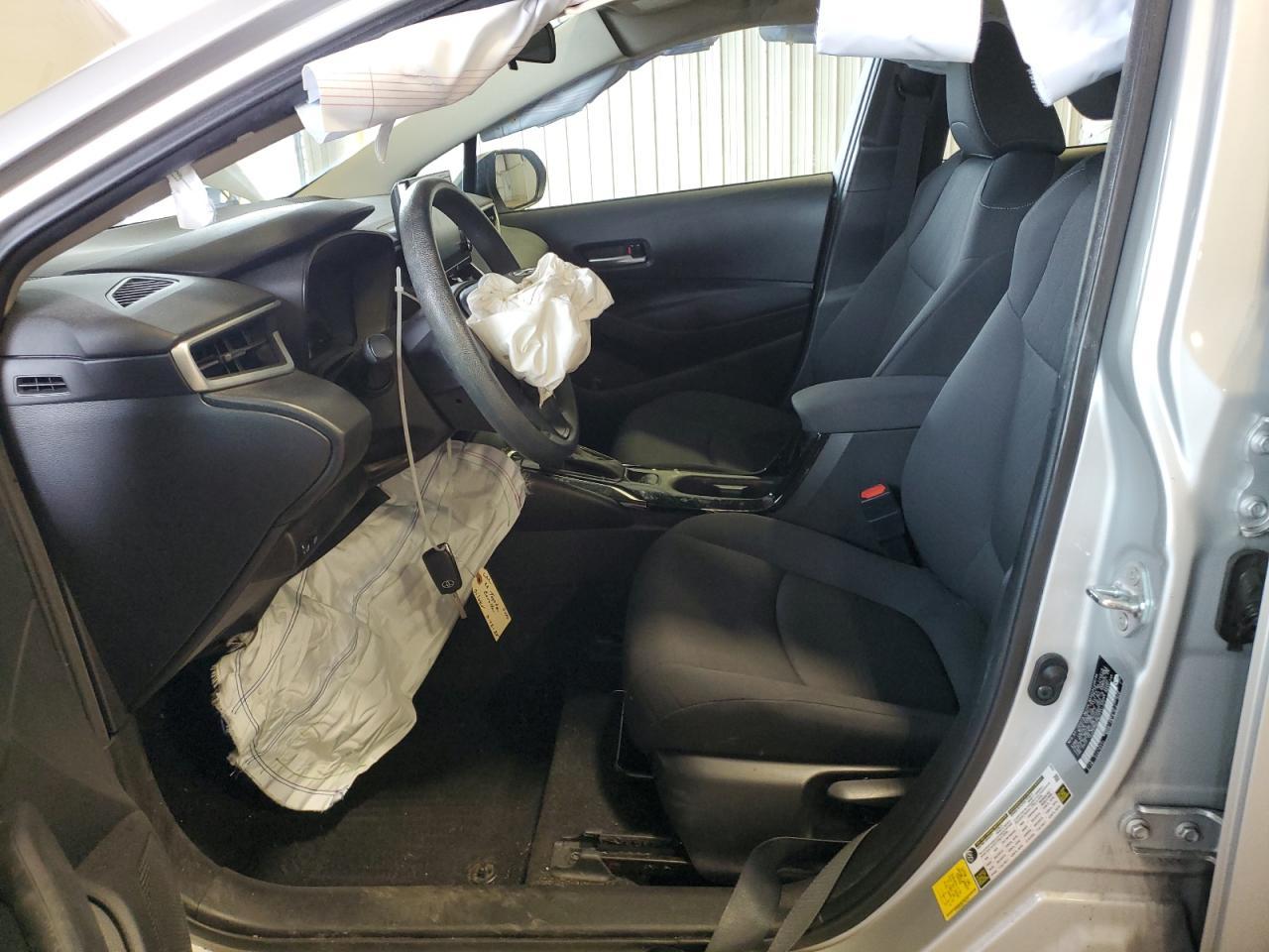 2020 TOYOTA COROLLA LE - Фото 7