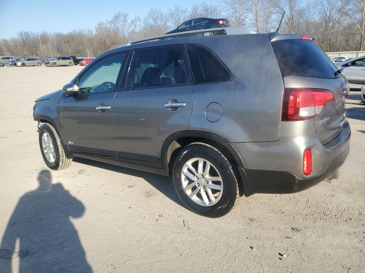 2015 KIA SORENTO LX - Image 2