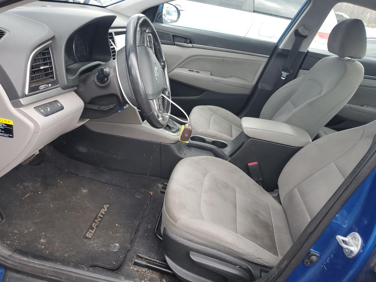 2018 HYUNDAI ELANTRA SE - Image 7