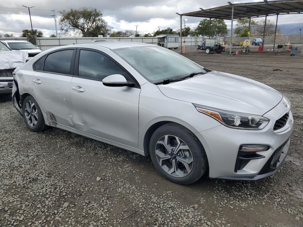 2021 KIA FORTE FE - Image 4