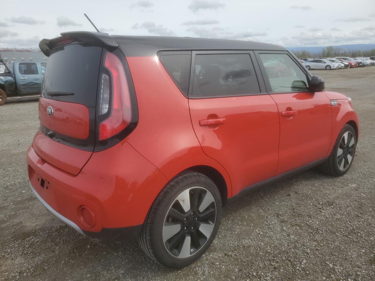 2017 KIA SOUL + - Фото 3