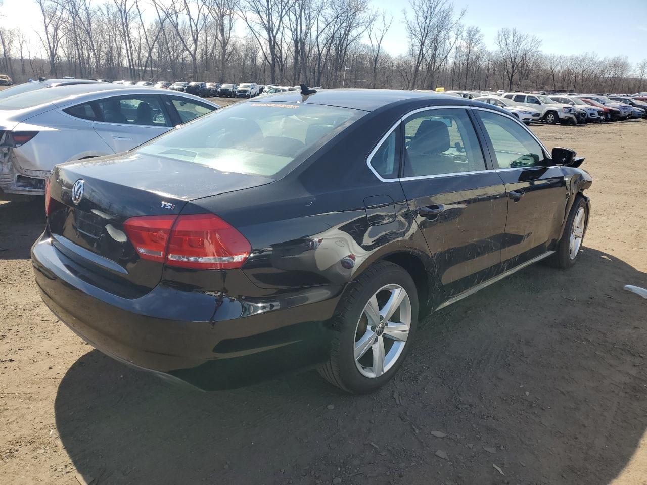 2014 VOLKSWAGEN PASSAT S - Фото 3