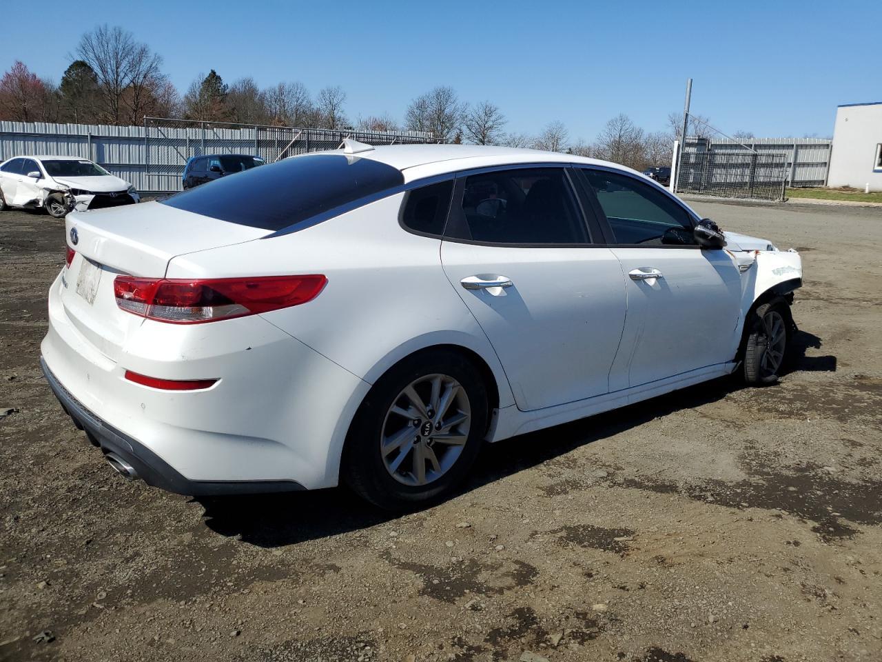 2019 KIA OPTIMA LX - Фото 3