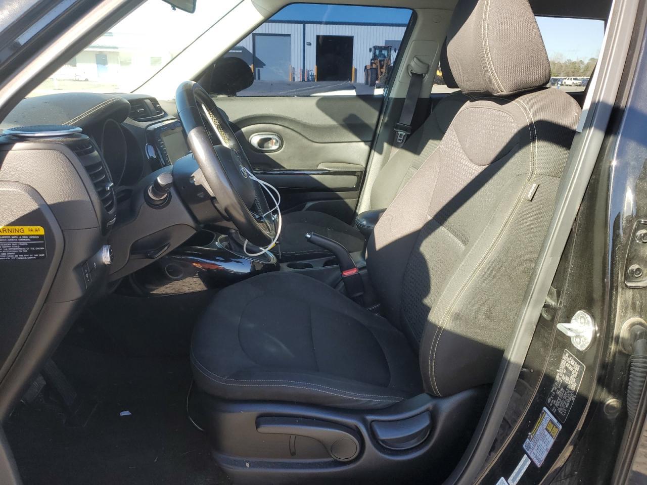 2014 KIA SOUL + - Image 7