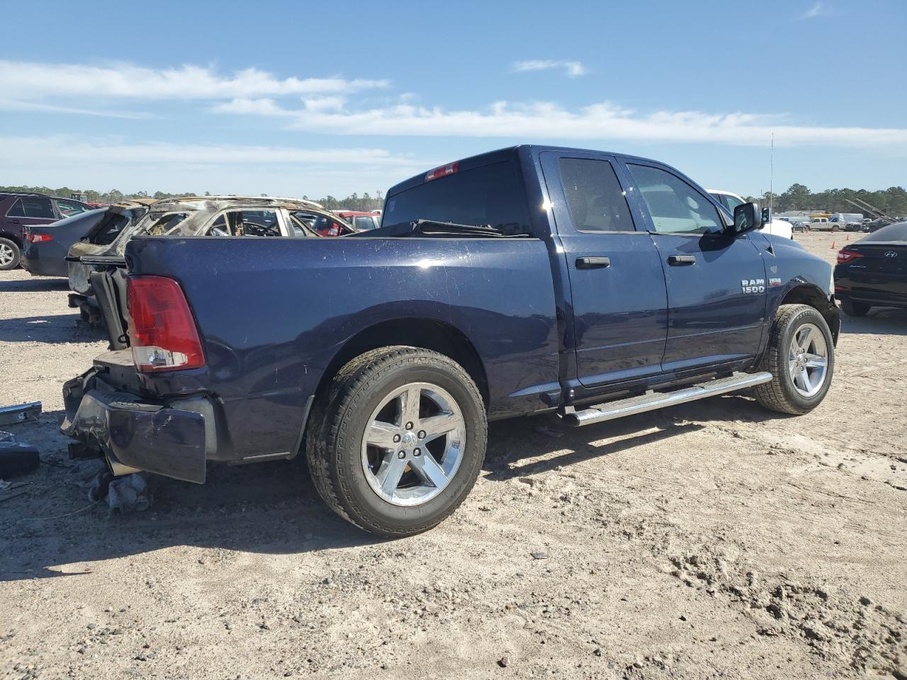 2014 RAM 1500 ST - Фото 3