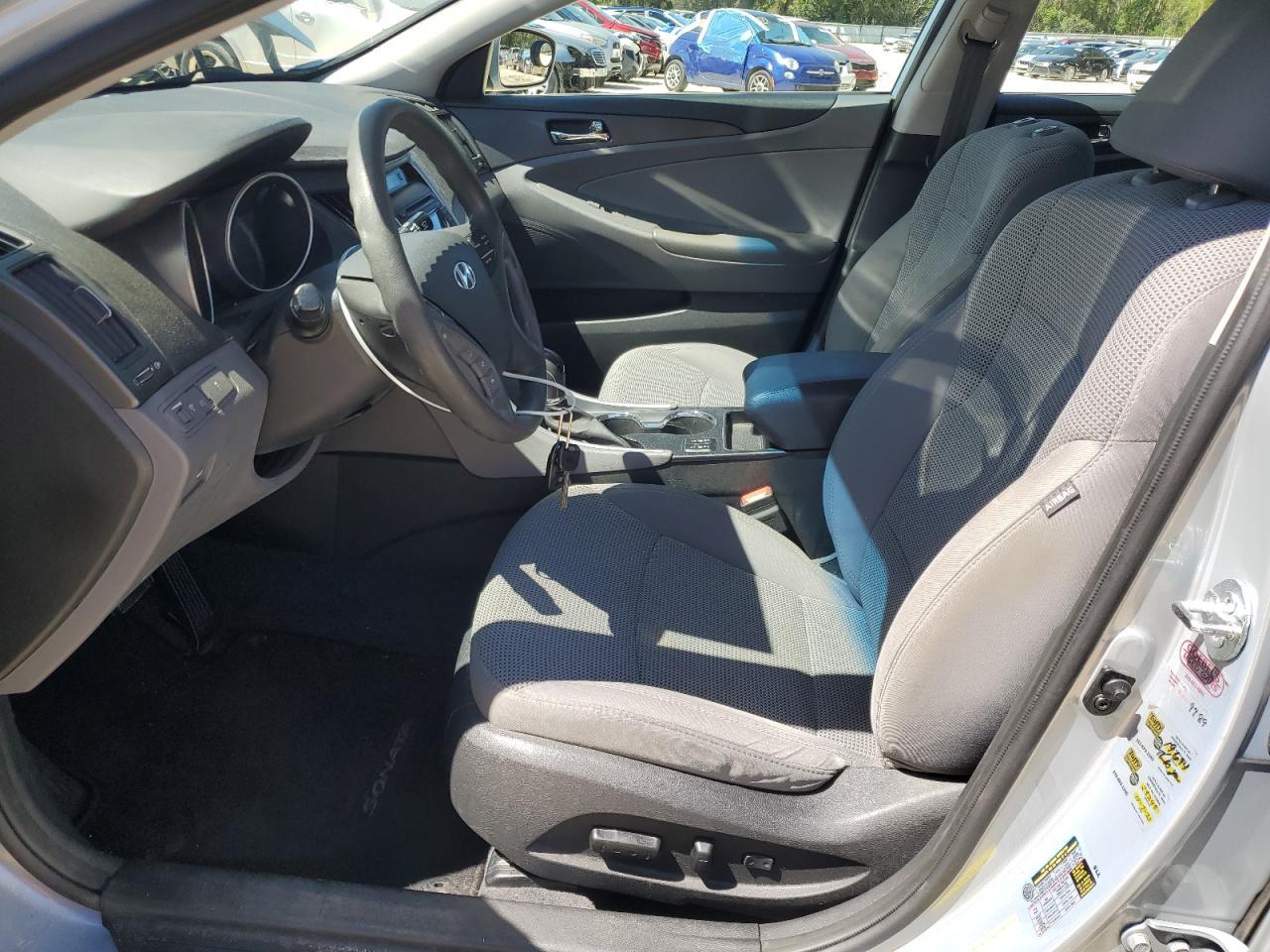 2013 HYUNDAI SONATA GLS - Image 7