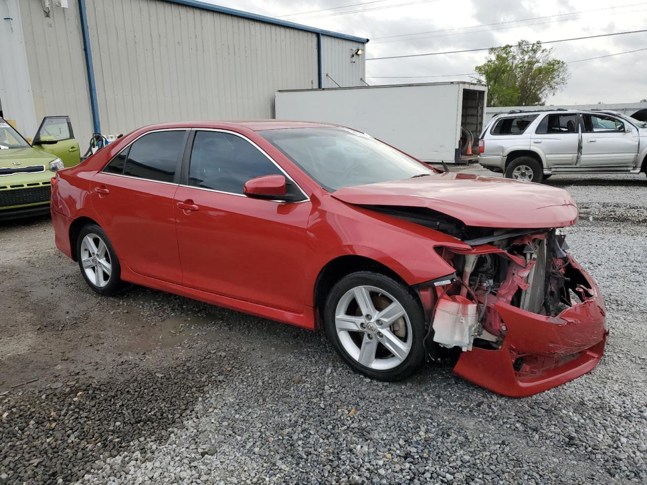 2014 TOYOTA CAMRY L - Image 4