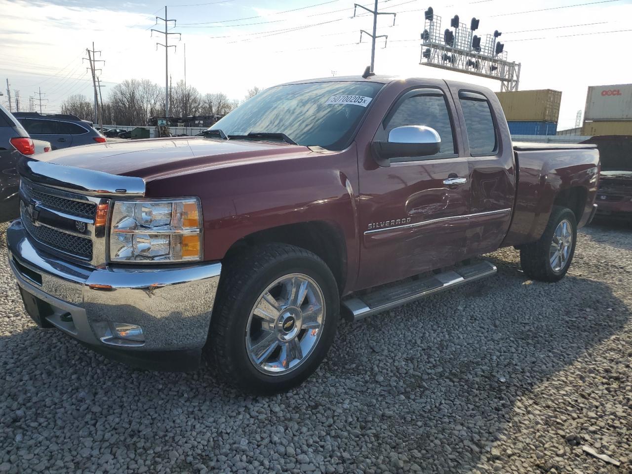 2013 CHEVROLET SILVERADO
