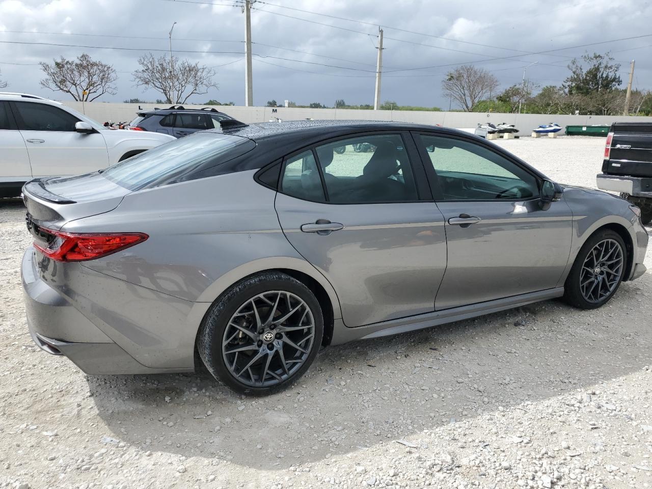 2025 TOYOTA CAMRY XSE - Фото 3