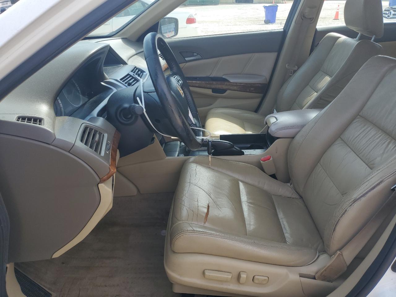 2010 HONDA ACCORD EXL - Image 7