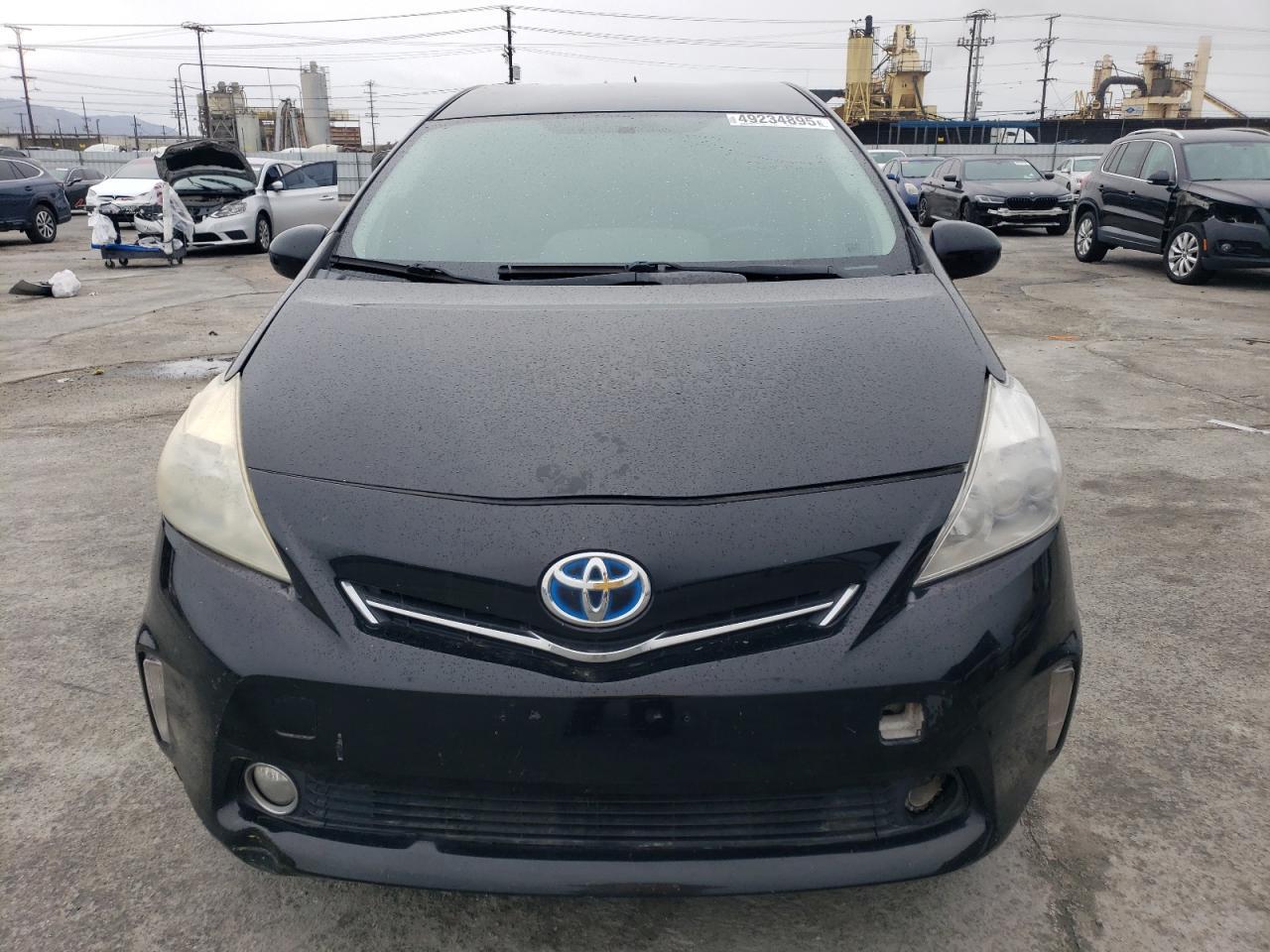 2013 TOYOTA PRIUS V - Image 5