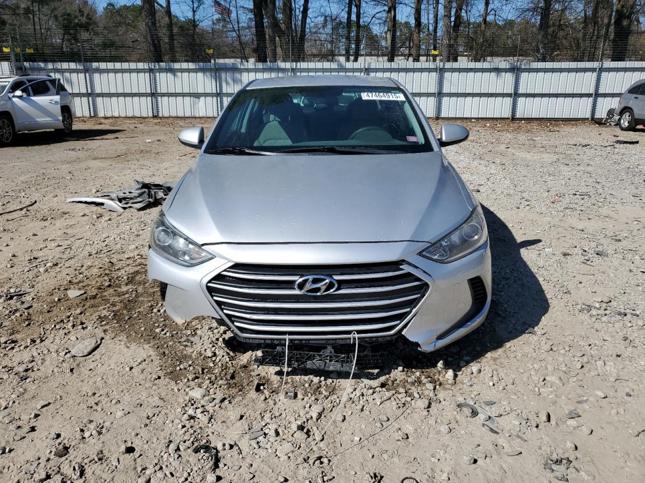 2018 HYUNDAI ELANTRA SE - Image 5