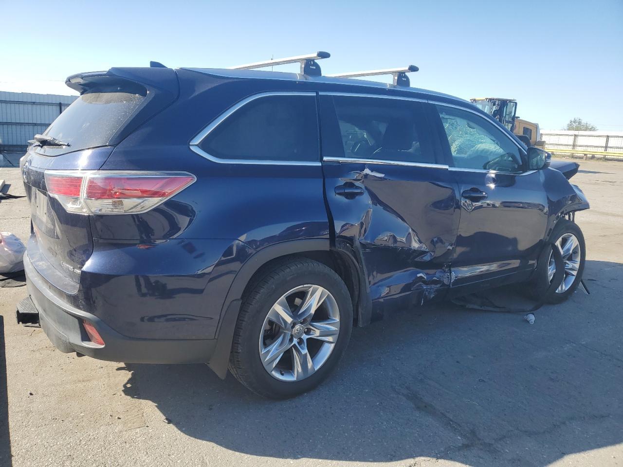 2015 TOYOTA HIGHLANDER - Фото 3