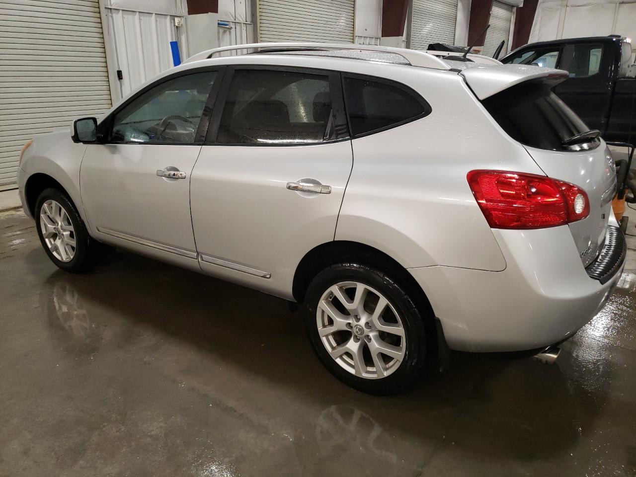 2013 NISSAN ROGUE S - Image 2