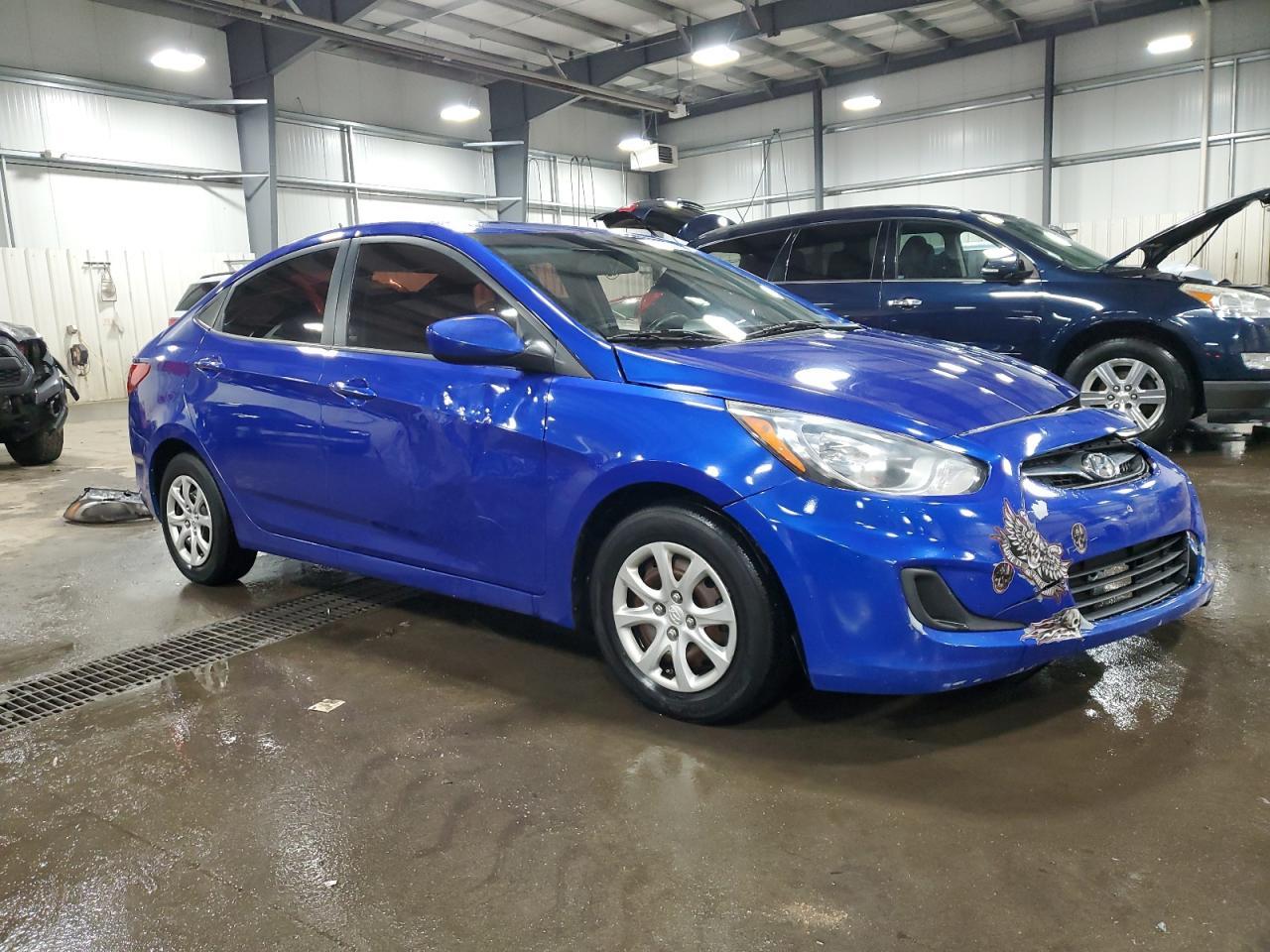 2014 HYUNDAI ACCENT GLS - Image 4