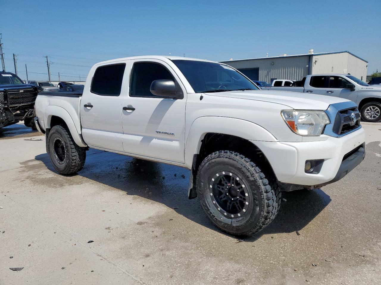2014 TOYOTA TACOMA DOU - Image 4