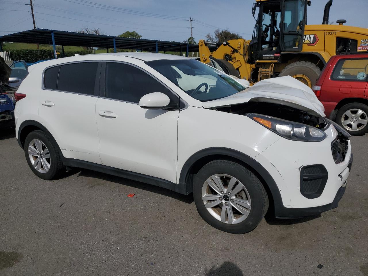 2017 KIA SPORTAGE L - Image 4