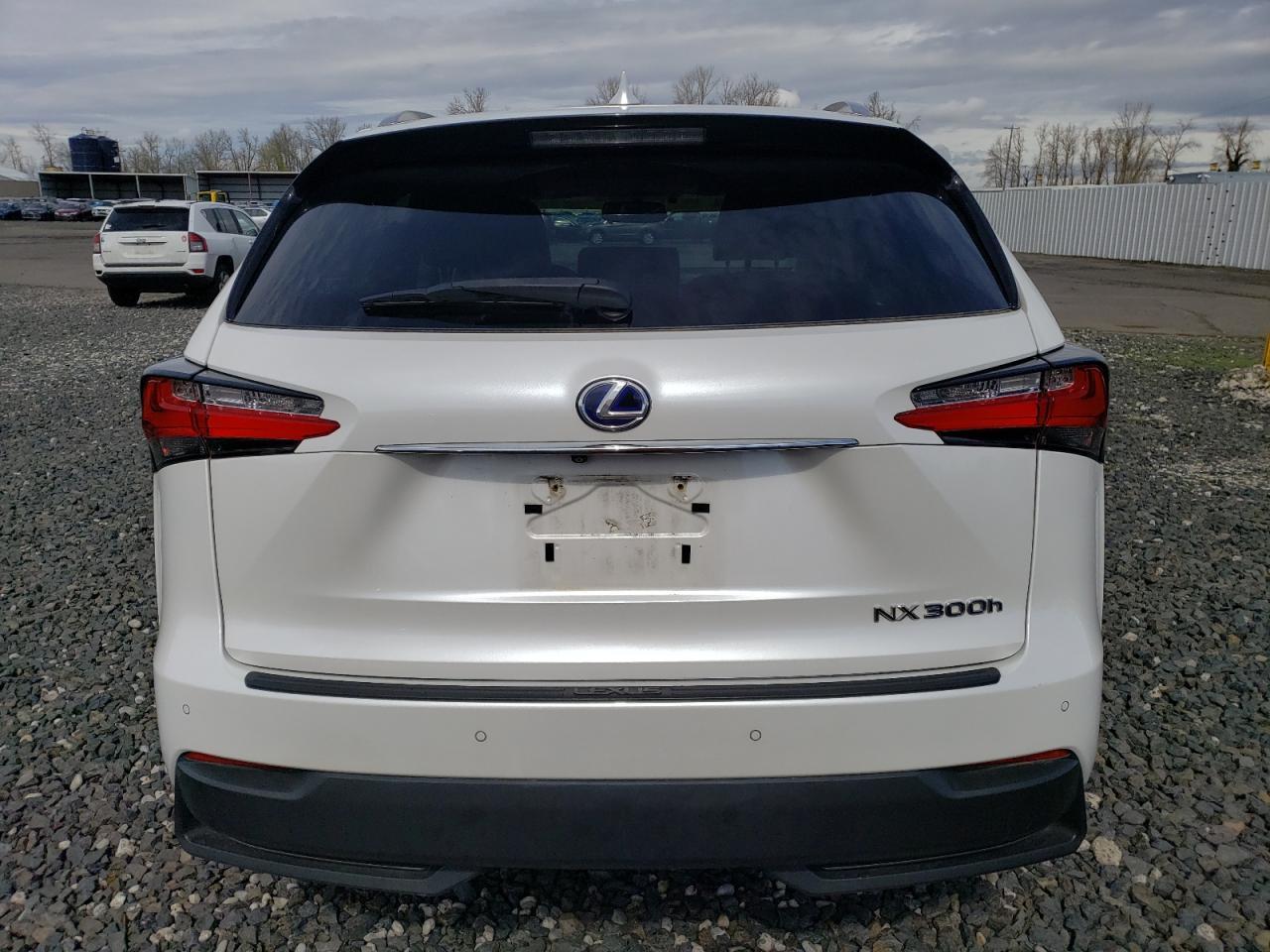 2016 LEXUS NX 300H - Image 6