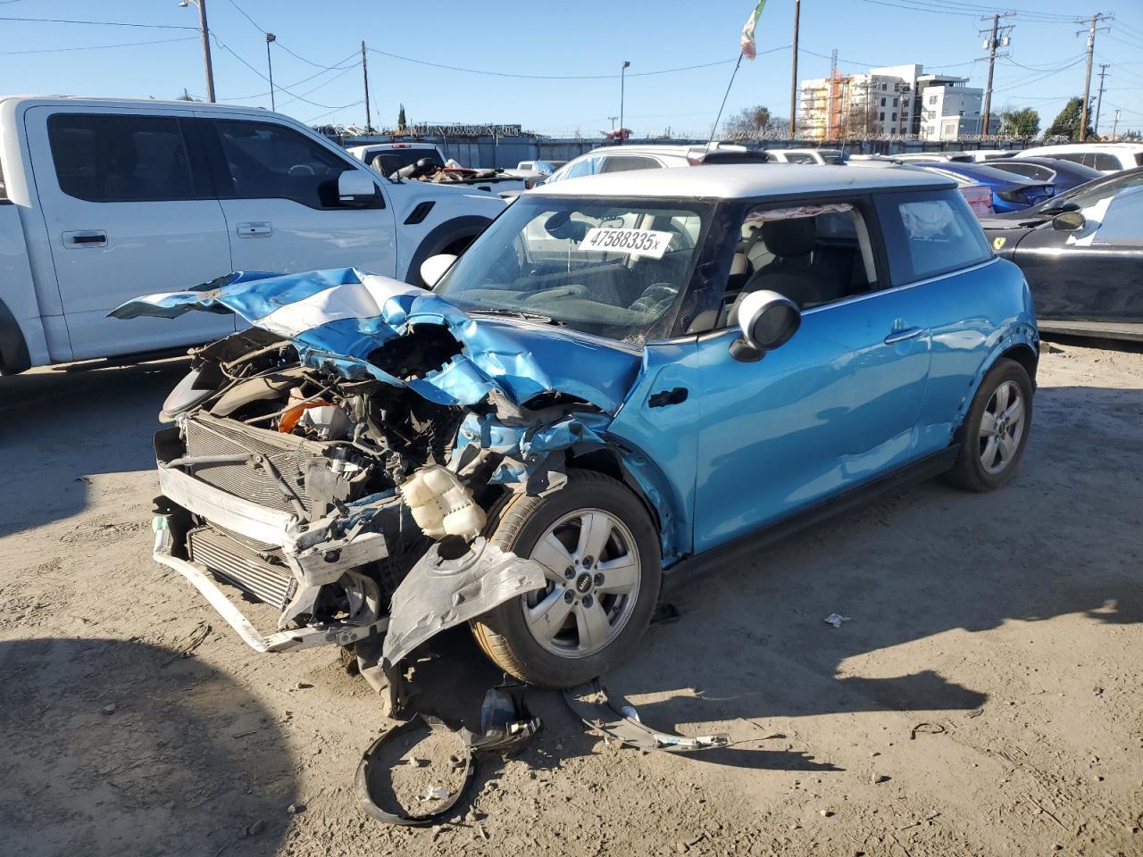 2017 MINI COOPER