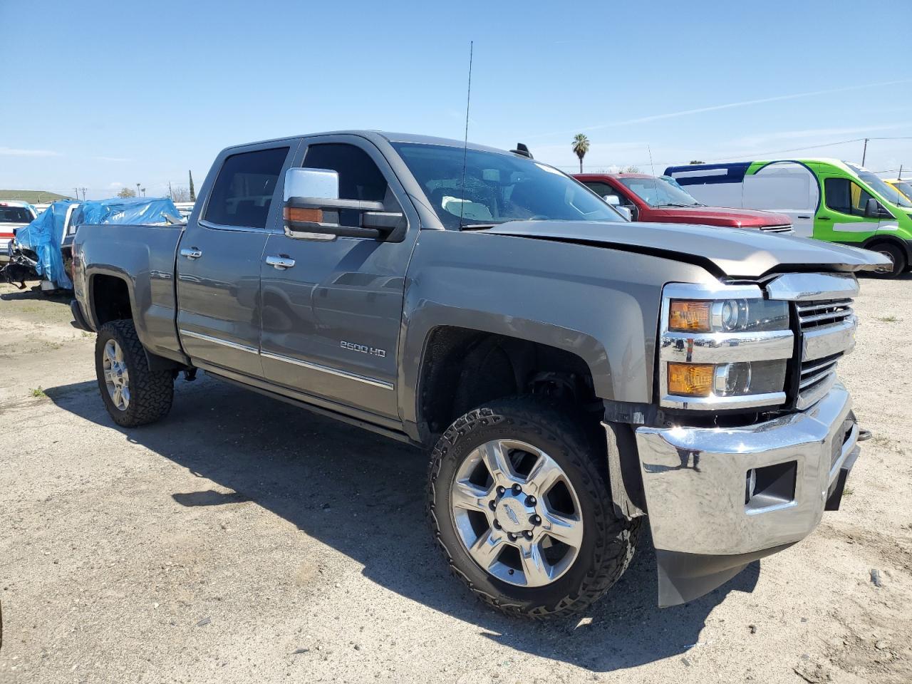 2017 CHEVROLET SILVERADO - Image 4
