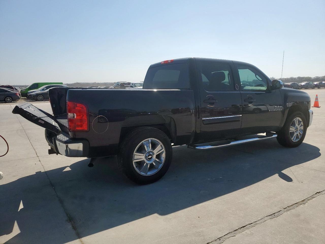 2012 CHEVROLET SILVERADO - Фото 3