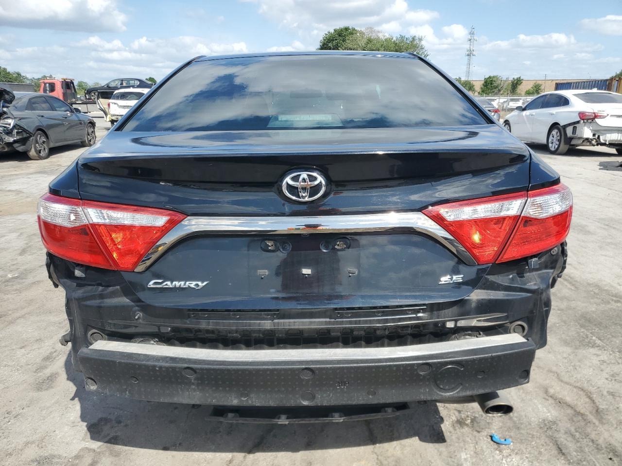 2016 TOYOTA CAMRY LE - Фото 6