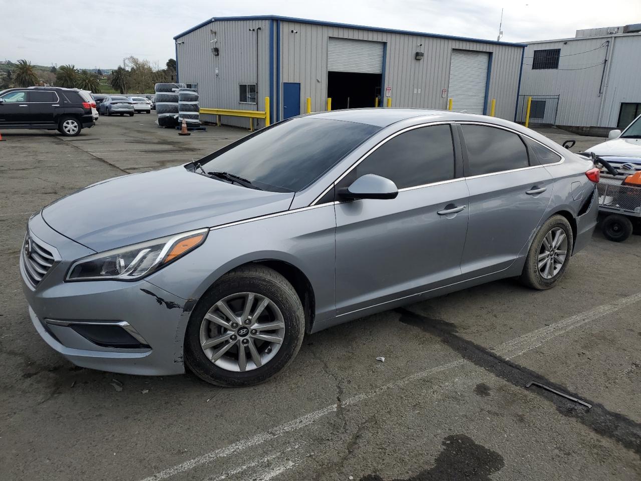 2017 HYUNDAI SONATA SE