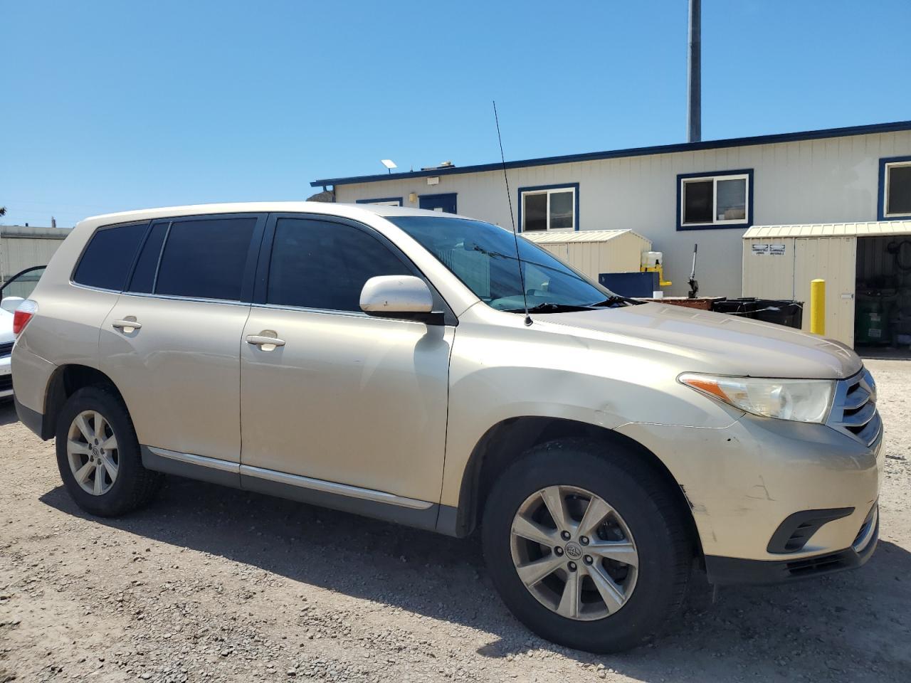 2011 TOYOTA HIGHLANDER - Image 4