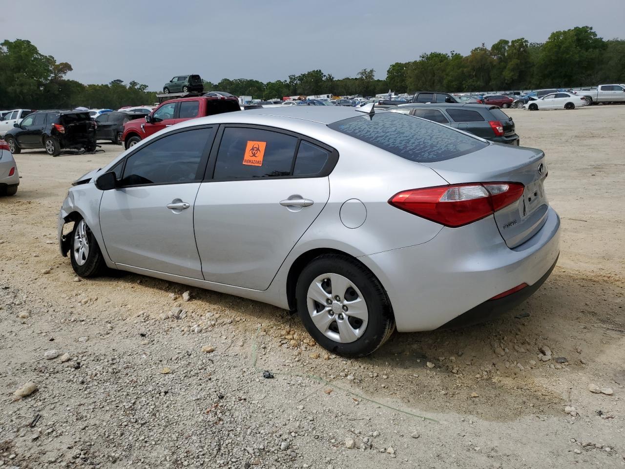 2015 KIA FORTE LX - Фото 2