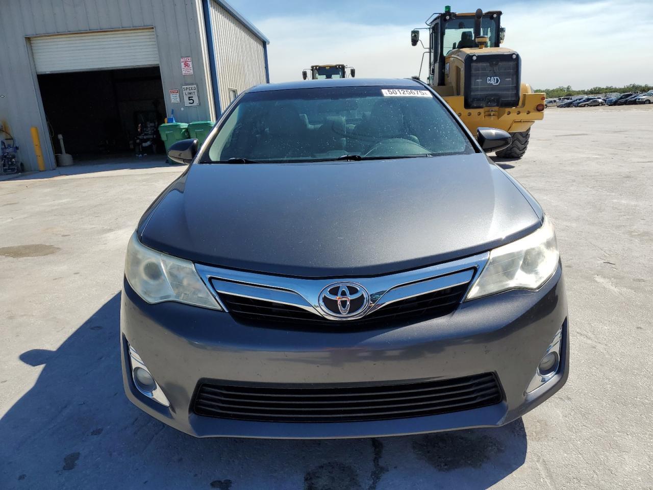 2012 TOYOTA CAMRY XLE - Фото 5