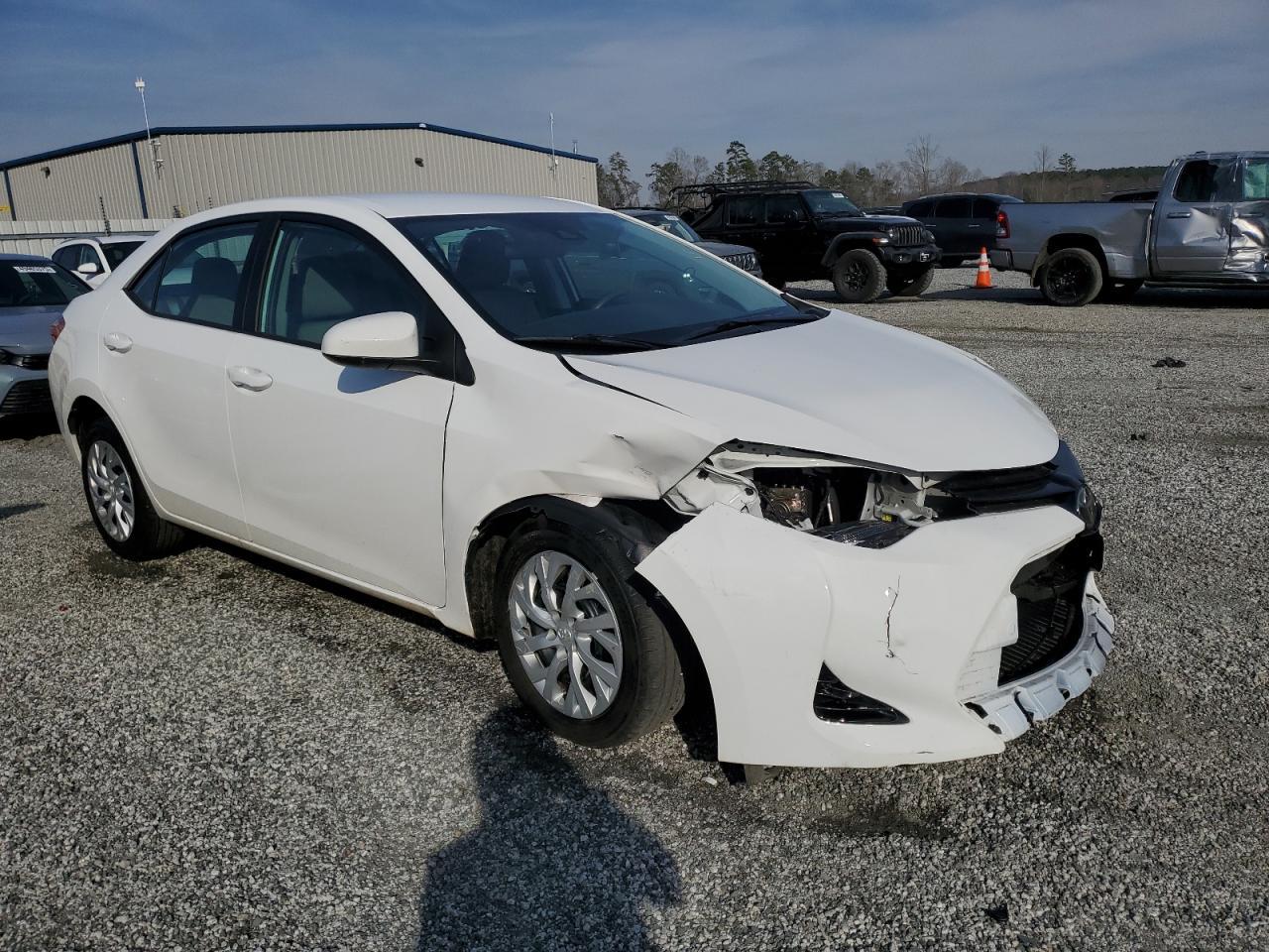 2018 TOYOTA COROLLA L - Image 4