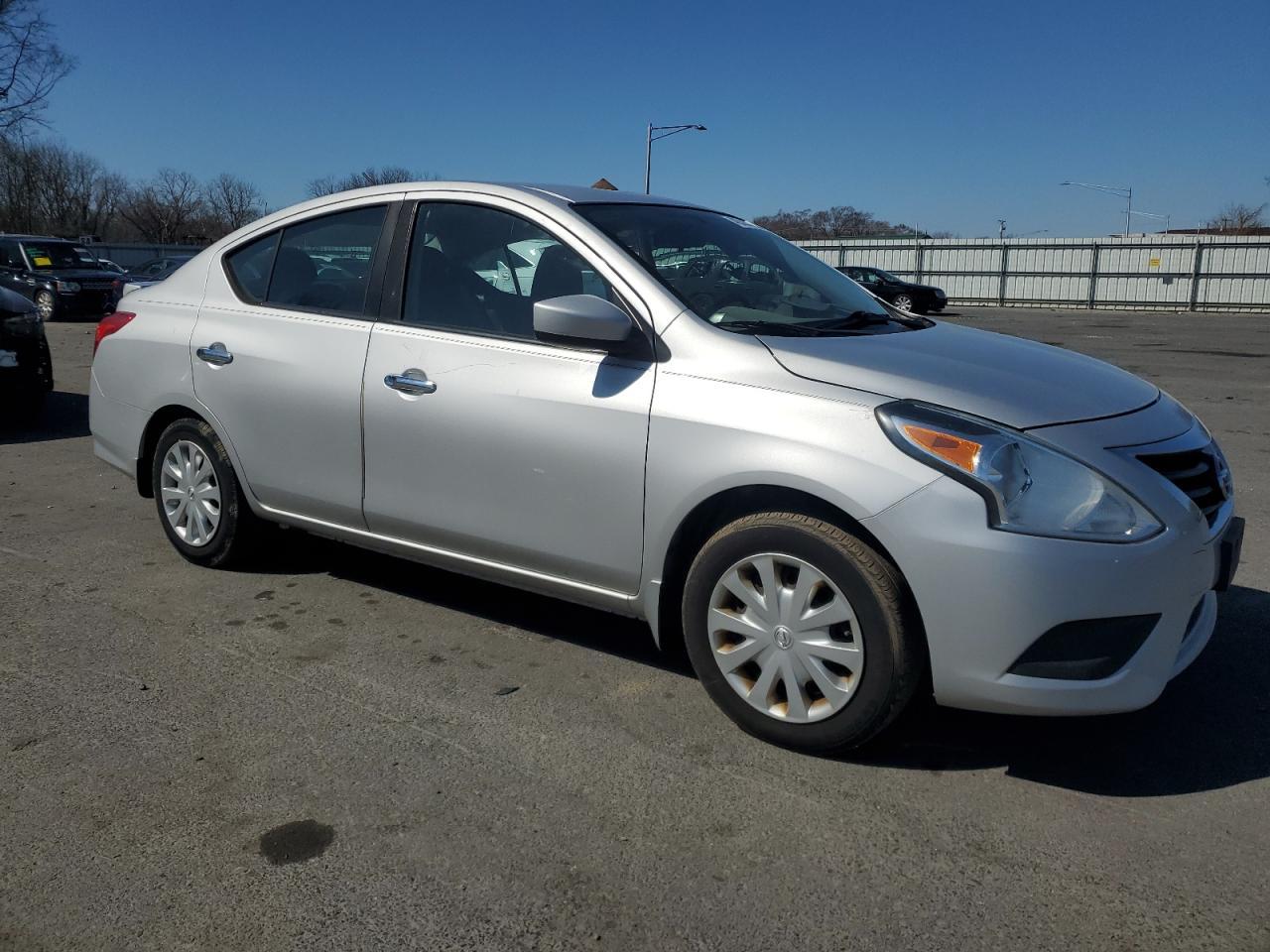 2016 NISSAN VERSA S - Image 4