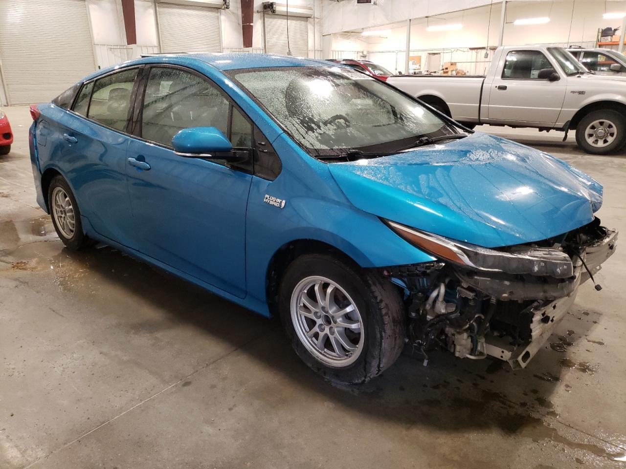 2018 TOYOTA PRIUS PRIM - Image 4