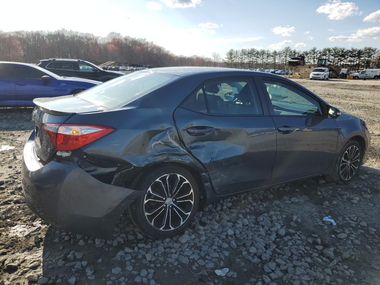 2015 TOYOTA COROLLA L - Image 3