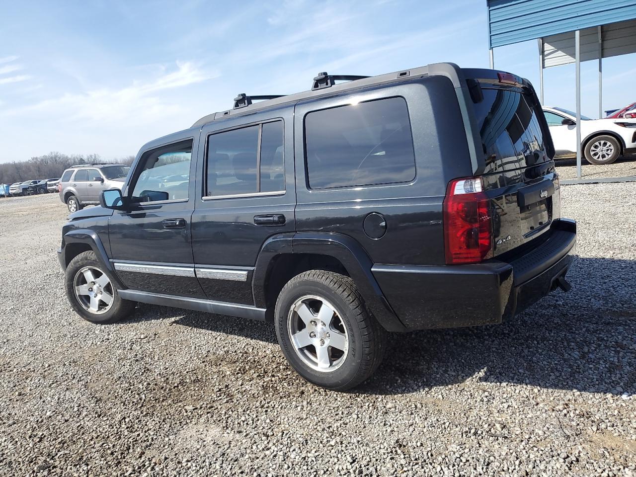 2010 JEEP COMMANDER - Image 2