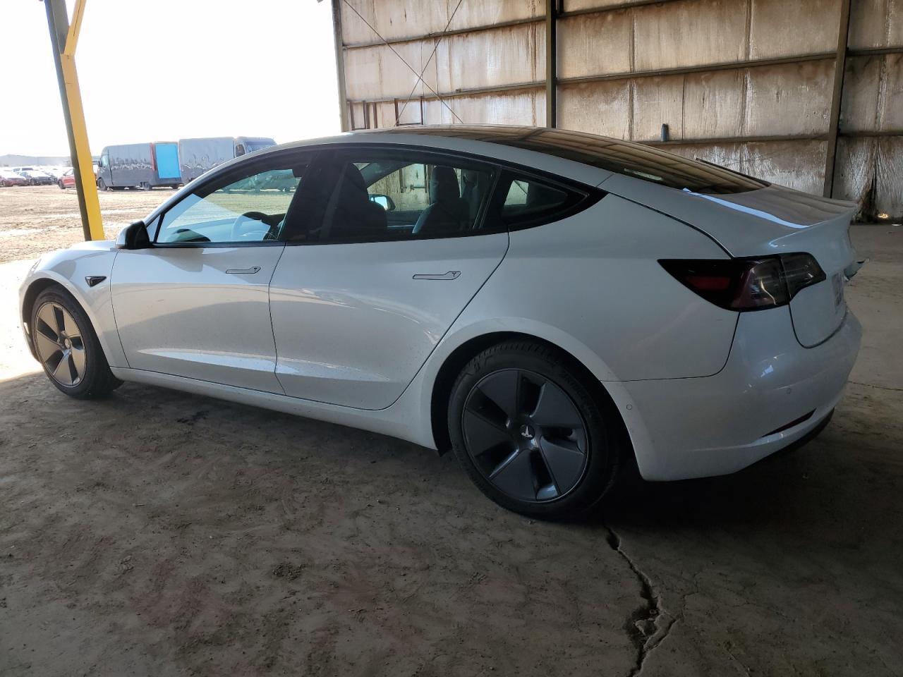 2022 TESLA MODEL 3 - Image 2