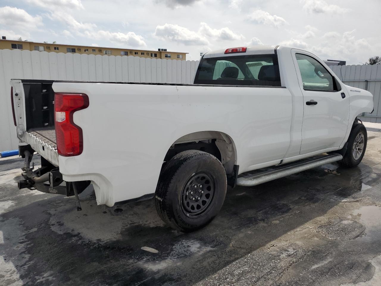 2024 CHEVROLET SILVERADO - Image 3