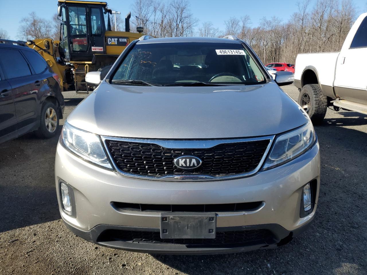 2014 KIA SORENTO LX - Image 5