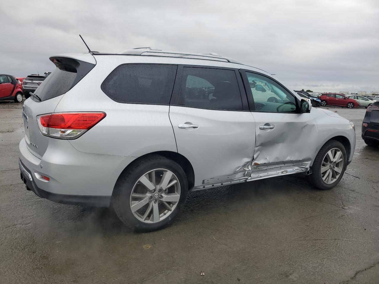 2013 NISSAN PATHFINDER - Фото 3