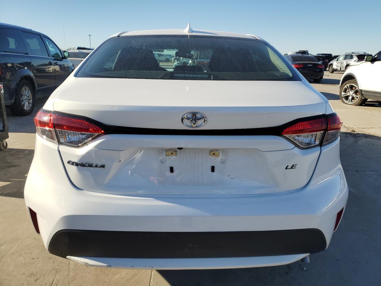 2020 TOYOTA COROLLA LE - Фото 6